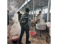 طبخ و توزیع غذا توسط موکب عترت بوتراب 1