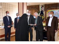 اهدای 194 لپ‌تاپ به دانش‌آموزان و دانشجویان بوتراب در استان چهارمحال‌وبختیاری 1