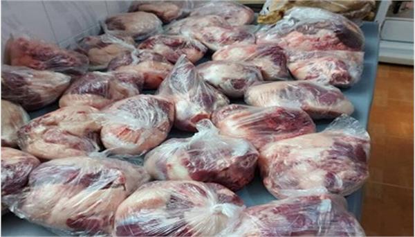 توزیع گوشت قربانی به تمام خانواده‌های تحت‌پوشش بوتراب در شهر هرسین