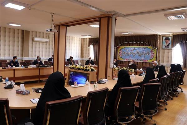 اهدای 194 لپ‌تاپ به دانش‌آموزان و دانشجویان بوتراب در استان چهارمحال‌وبختیاری 2