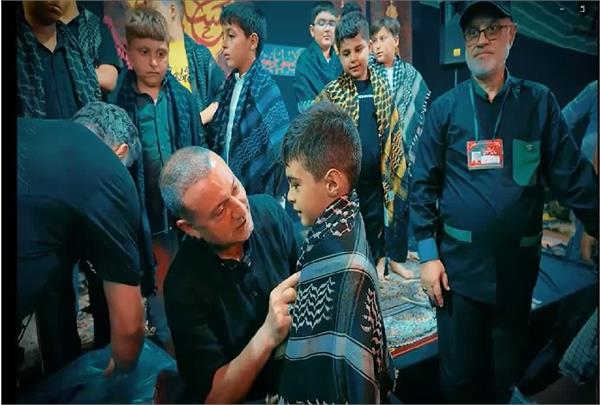 تقدیر بنیانگذار بوتراب از کودکان و نوجوانان حاضر در موکب ابی تراب