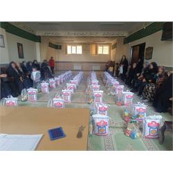 دیدار با خانواده‌های ایتام و توزیع بسته‌های معیشتی در آذربایجان شرقی