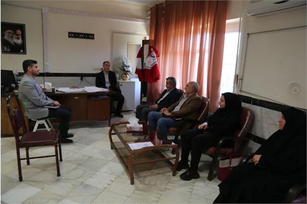 دیدار نوروزی اعضای ستاد بازسازی منازل ایتام بوتراب با رئیس هلال احمر شهرستان خوی