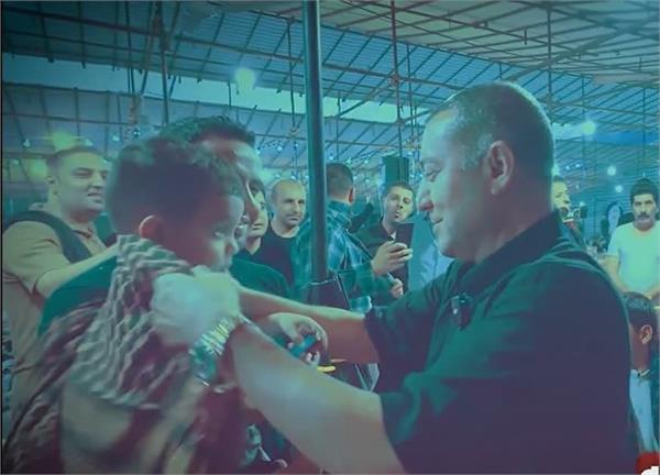 تقدیر بنیانگذار بوتراب از کودکان و نوجوانان حاضر در موکب ابی تراب