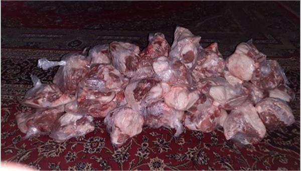 توزیع ۶۰ بسته گوشت قربانی در استان کرمانشاه