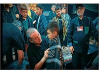 تقدیر بنیانگذار بوتراب از کودکان و نوجوانان حاضر در موکب ابی تراب