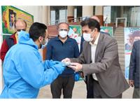 تجلیل بنیان‌گذار 17