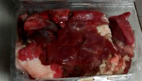 توزیع گوشت قربانی بین خانواده‌های موسسه عترت بوتراب