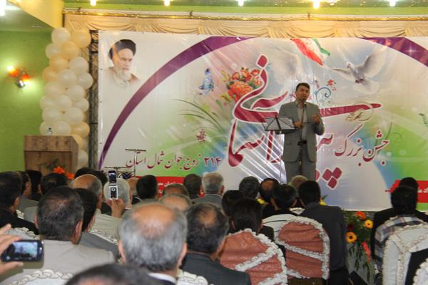 تصاویر مربوط به مراسم ازدواج 214 زوج جوان در خوی 33