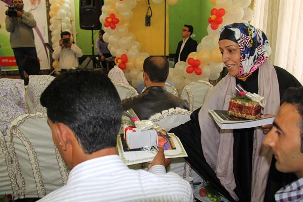 تصاویر مربوط به مراسم ازدواج 214 زوج جوان در خوی 25