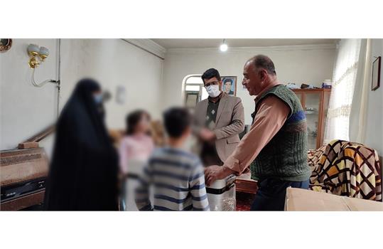 توزیع هدایای عیدانه آذربایجان غربی