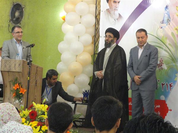 تصاویر مربوط به مراسم ازدواج 214 زوج جوان در خوی 11