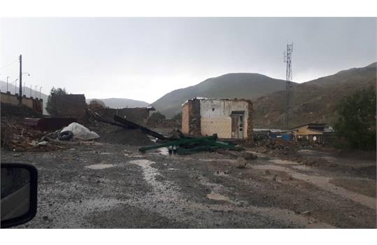 ساخت مسکن برای زلزله‌زدگان قطور 15