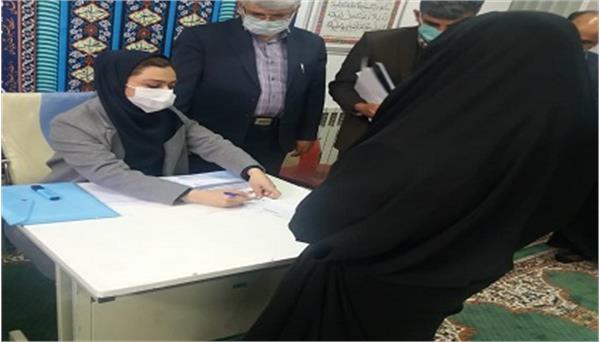 اهدای ۶۱۶ سبد کالای نقدی به‌صورت کارت‌های خرید در استان کرمانشاه