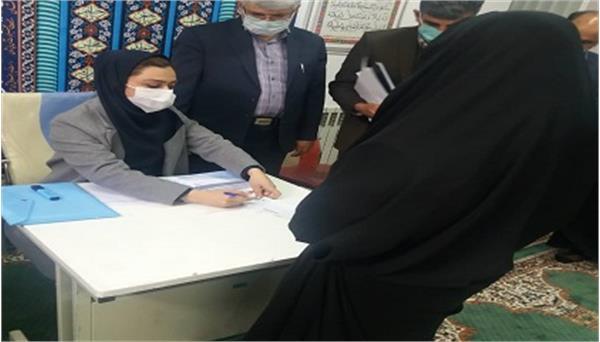 Donation of 616 baskets of cash goods in the form of shopping cards in Kermanshah province