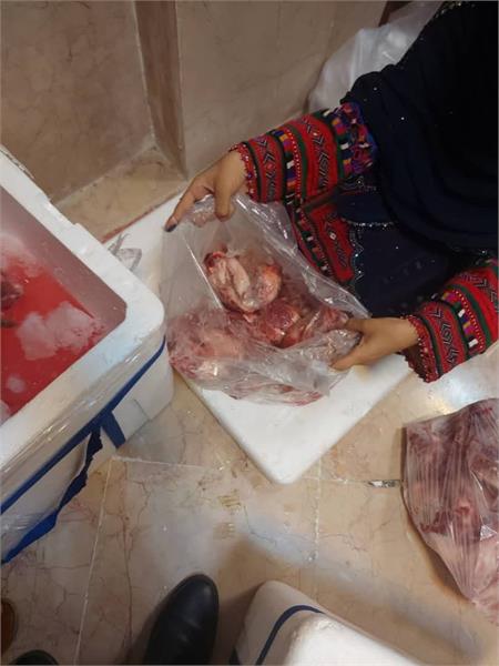 توزیع گوشت قربانی همزمان با زادروز بنیانگذار 10