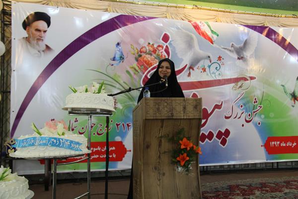 تصاویر مربوط به مراسم ازدواج 214 زوج جوان در خوی 21