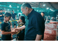 تقدیر بنیانگذار بوتراب از کودکان و نوجوانان حاضر در موکب ابی تراب