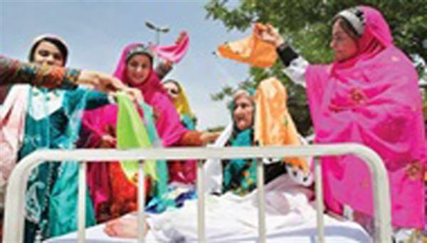 کاشفان فروتن شادی